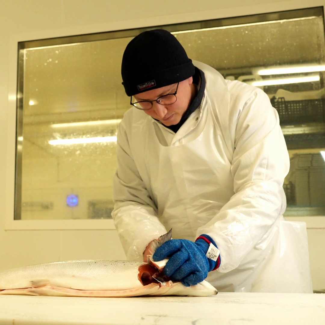 Brillat dispose de son propre atelier de filetage de poissons